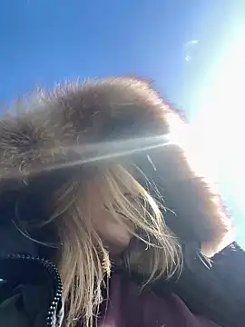 EloiseeUKK online show from 16, 4, 2026