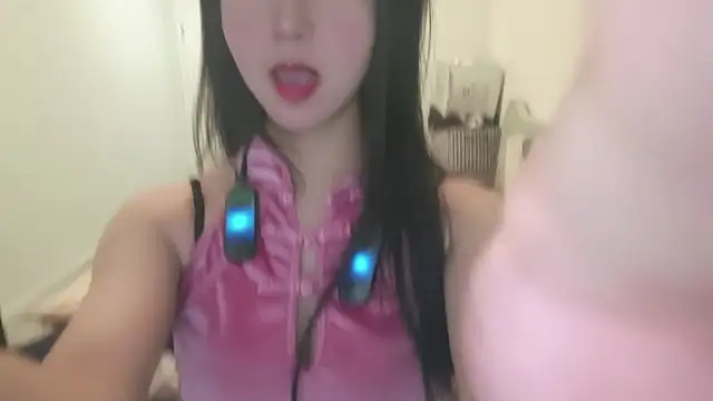 Snapshot of Sweet_Tang chatting on 9, 4, 2026 Sweet Tang online show from 9, 4, 2026