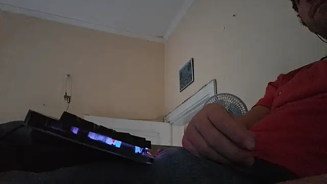 Snapshot of Sueliton2 chatting on 7, 4, 2026 Sueliton2 online show from 7, 4, 2026