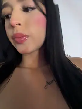 Hannaa blondee online show from 6, 5, 2026