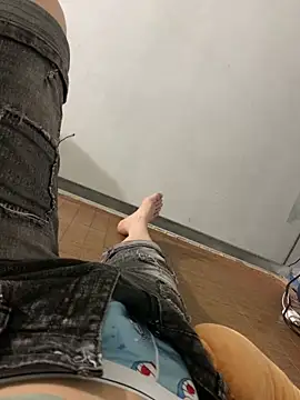 Snapshot of huuong1 chatting on 29, 3, 2026 huuong1 online show from 29, 3, 2026