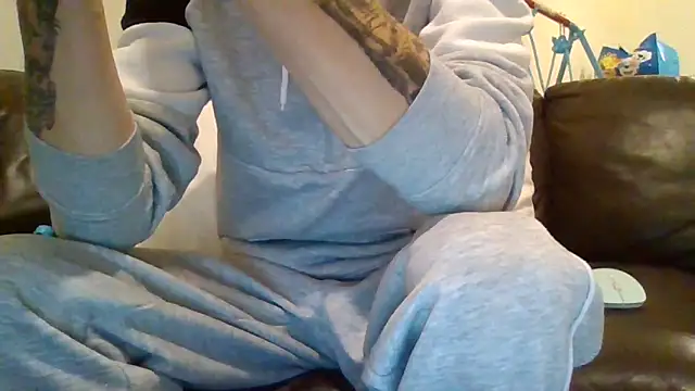 Snapshot of feetlovrr94 chatting on 11, 5, 2026 feetlovrr94 online show from 11, 5, 2026