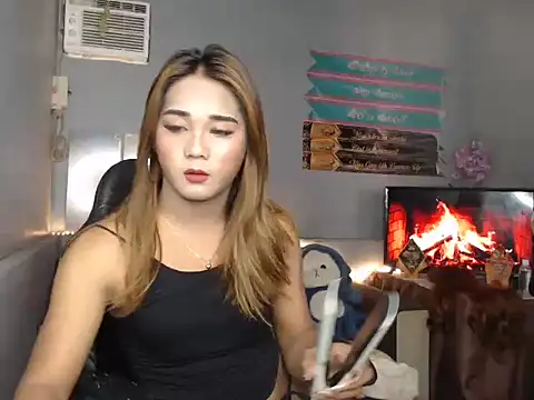 fuckercumm online show from 14, 4, 2026