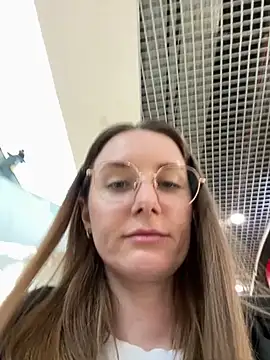 Snapshot of FReyja_44 chatting on 8, 4, 2026 FReyja 44 online show from 8, 4, 2026