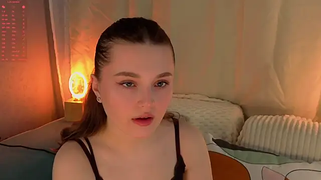 Snapshot of LorriMonz chatting on 2, 6, 2026 LorriMonz online show from 2, 6, 2026
