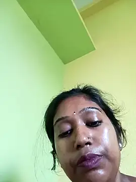 Snapshot of bannerjeesneha20 chatting on 22, 4, 2026 bannerjeesneha20 online show from 22, 4, 2026