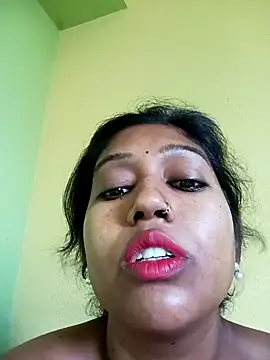 Snapshot of bannerjeesneha20 chatting on 3, 5, 2026 bannerjeesneha20 online show from 3, 5, 2026