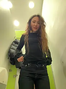 SaintSquirt online show from 22, 4, 2026