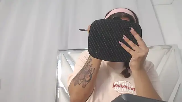 AlannaHarper online show from 12, 6, 2026