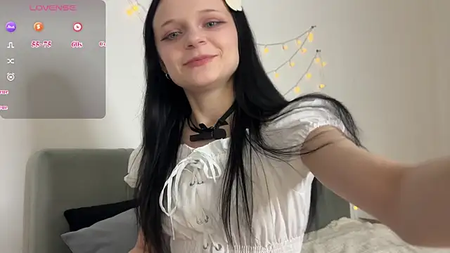 Snapshot of meowchaa chatting on 8, 5, 2026 meowchaa online show from 8, 5, 2026