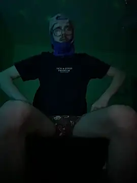 le-couple-en-chaleur  online show from 23, 3, 2026