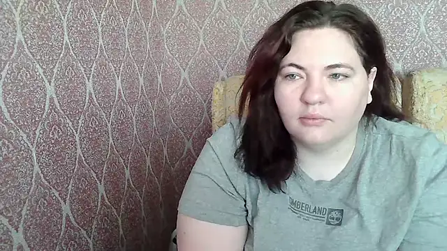 Snapshot of ElviraOreilllyX chatting on 5, 4, 2026 ElviraOreilllyX online show from 5, 4, 2026