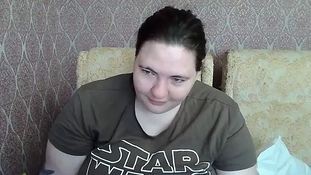Snapshot of ElviraOreilllyX chatting on 10, 4, 2026 ElviraOreilllyX online show from 10, 4, 2026