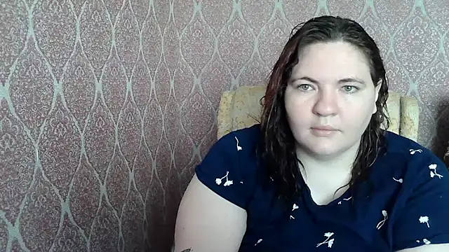 Snapshot of ElviraOreilllyX chatting on 13, 4, 2026 ElviraOreilllyX online show from 13, 4, 2026