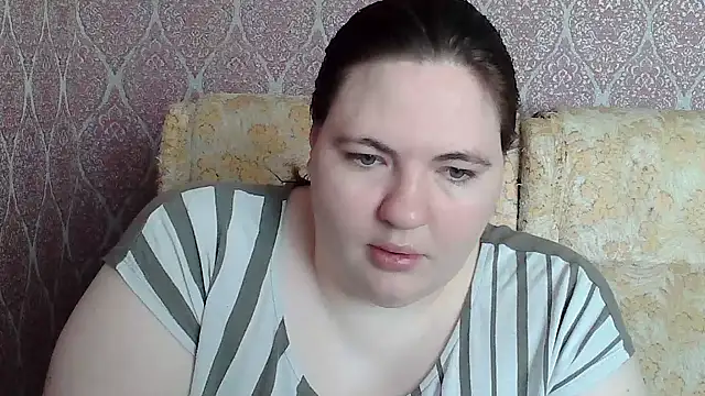 Snapshot of ElviraOreilllyX chatting on 4, 5, 2026 ElviraOreilllyX online show from 4, 5, 2026