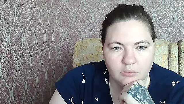 Snapshot of ElviraOreilllyX chatting on 7, 5, 2026 ElviraOreilllyX online show from 7, 5, 2026