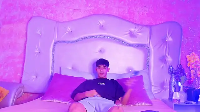 TylerCruz   online show from 31, 3, 2026