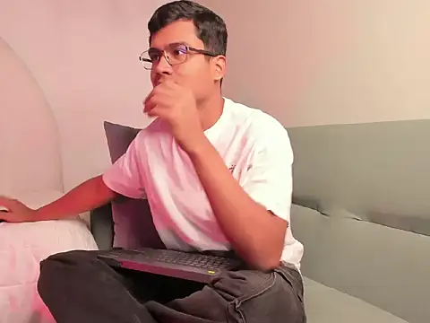ThiagoVega  online show from 26, 6, 2026