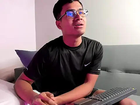 ThiagoVega  online show from 3, 8, 2026
