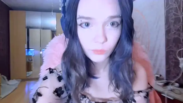 baby onface online show from 20, 5, 2026
