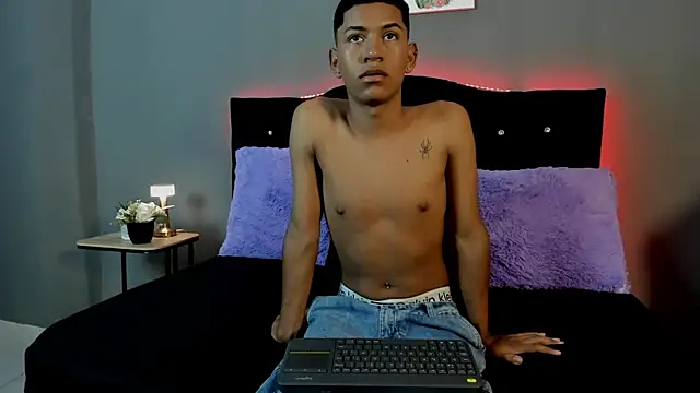 Snapshot of LexSin17 chatting on 26, 3, 2026 LexSin17 online show from 26, 3, 2026