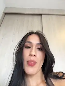 Snapshot of SerenaFox_ chatting on 30, 4, 2026 SerenaFox online show from 30, 4, 2026