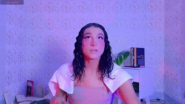 Mikavelvet08 online show from 4, 6, 2026