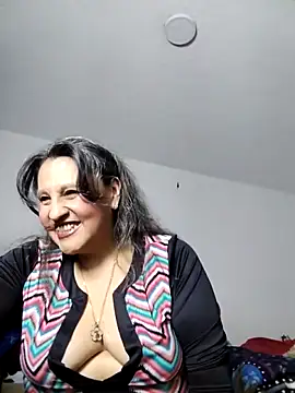 Merlyna Goldenss online show from 11, 4, 2026