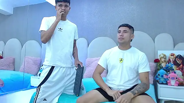 party duo playboy online show from 27, 3, 2026