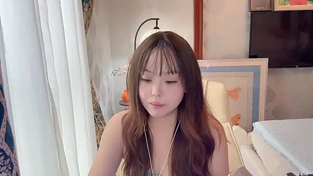 Snapshot of thelittlexx chatting on 17, 6, 2026 thelittlexx online show from 17, 6, 2026