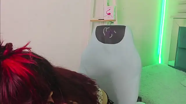 Sara Red X online show from 25, 6, 2026