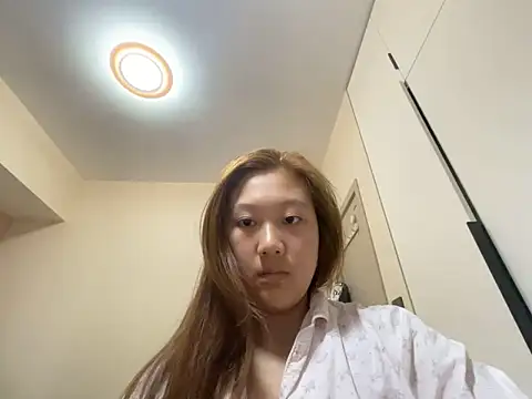 Snapshot of tutu512 chatting on 22, 4, 2026 tutu512 online show from 22, 4, 2026