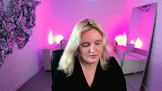 KathyBriggs online show from 25, 6, 2026
