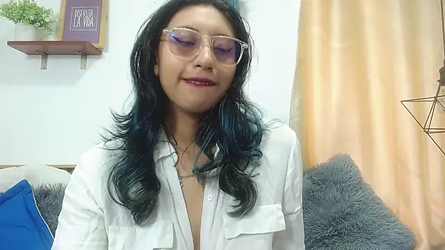 Violet 2003 online show from 3, 7, 2026