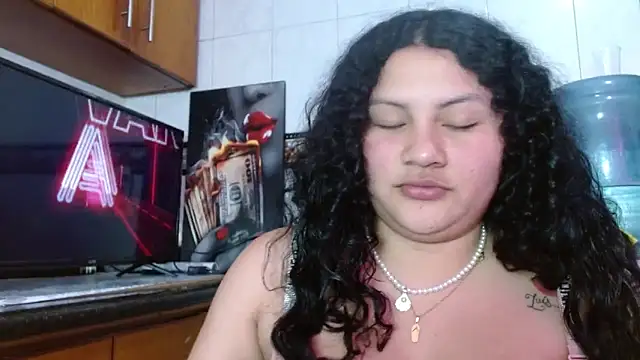 Slut Full Messy online show from 26, 3, 2026