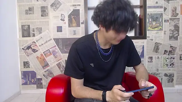 Snapshot of sebastian_rougue chatting on 26, 3, 2026 sebastian rougue online show from 26, 3, 2026