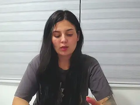 SofiaBanks  online show from 2, 4, 2026