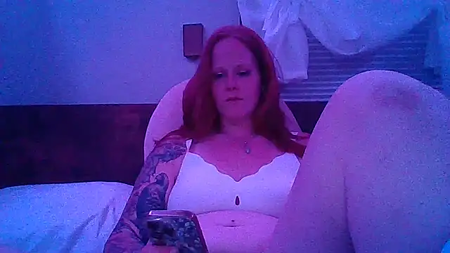 RedVelvetVixen online show from 24, 5, 2026
