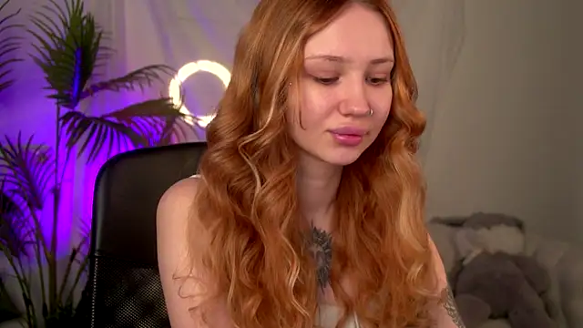 Snapshot of zoeforrd chatting on 10, 4, 2026 zoeforrd online show from 10, 4, 2026