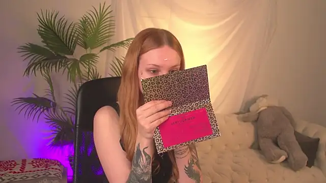 Snapshot of zoeforrd chatting on 10, 5, 2026 zoeforrd online show from 10, 5, 2026