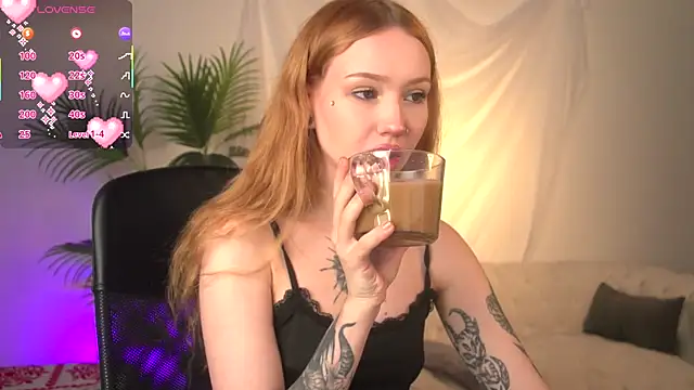 Snapshot of zoeforrd chatting on 21, 5, 2026 zoeforrd online show from 21, 5, 2026