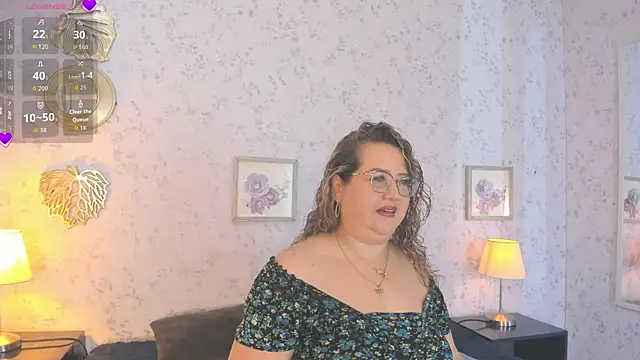 Martinacurvy  online show from 4, 6, 2026