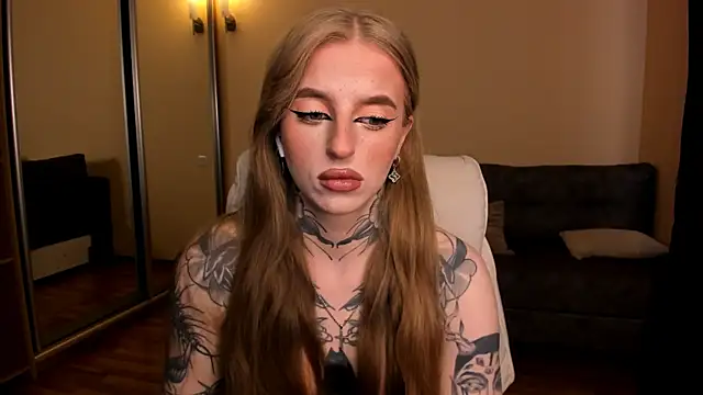 Snapshot of harley_kimm chatting on 2, 5, 2026 harley kimm online show from 2, 5, 2026