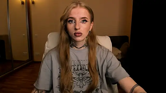 Snapshot of harley_kimm chatting on 18, 6, 2026 harley kimm online show from 18, 6, 2026