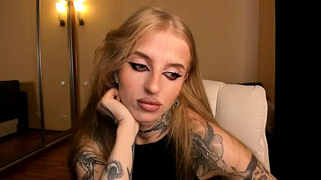Snapshot of harley_kimm chatting on 22, 6, 2026 harley kimm online show from 22, 6, 2026