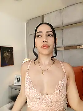Snapshot of AmbarJenssen chatting on 9, 4, 2026 AmbarJenssen online show from 9, 4, 2026