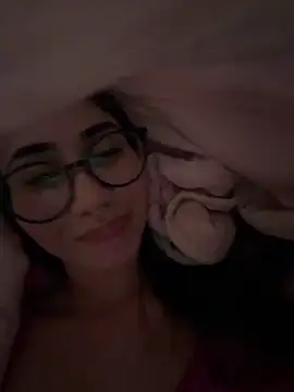 Snapshot of juliacosta chatting on 6, 5, 2026 juliacosta online show from 6, 5, 2026