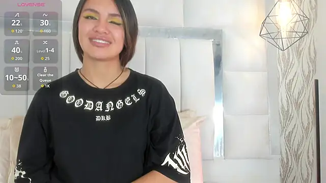 megann glow online show from 28, 4, 2026