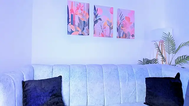 Velvet Noir  online show from 30, 6, 2026