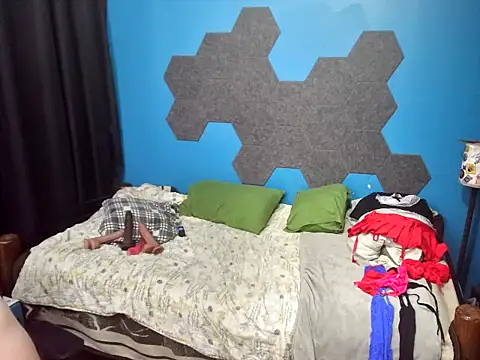 Snapshot of MachoPutito chatting on 14, 12, 2025 MachoPutito online show from 14, 12, 2025